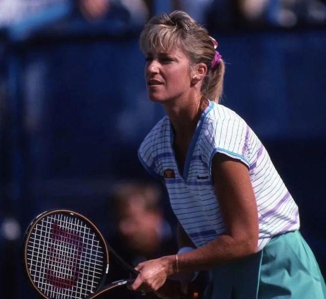 他不但持续 他不但持续